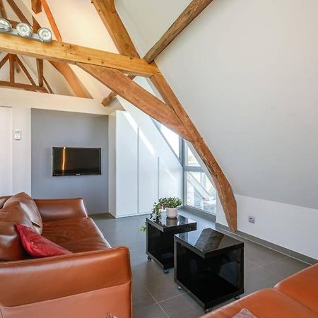 Schravenhoek Met Indoorzwembad En Sauna 弗尔内 外观 照片