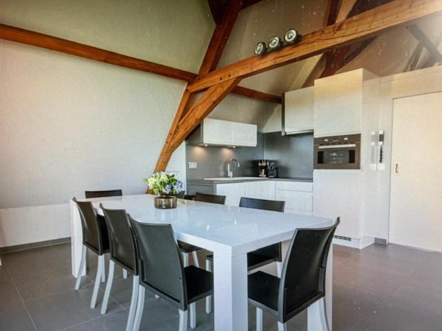 Schravenhoek Met Indoorzwembad En Sauna 弗尔内 外观 照片