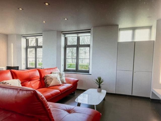 Schravenhoek Met Indoorzwembad En Sauna 弗尔内 外观 照片