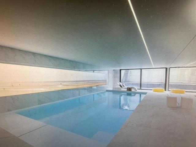 Schravenhoek Met Indoorzwembad En Sauna 弗尔内 外观 照片