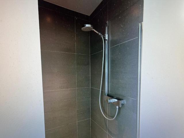 Schravenhoek Met Indoorzwembad En Sauna 弗尔内 外观 照片